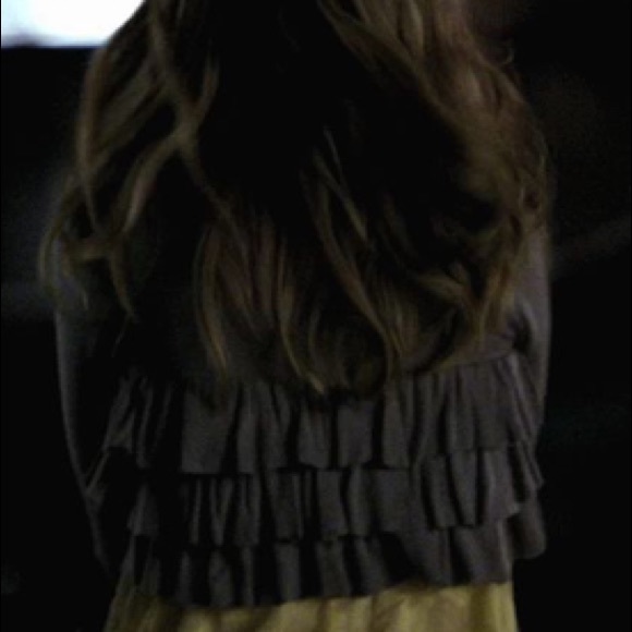 🎉 IDENTIFIED 🎉 Caroline Forbes Ruffled Cardigan - Picture 3 of 6